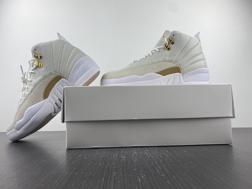 OVO x Air Jordan 12 ??White